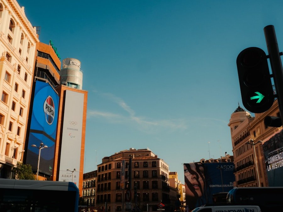 Descubre los sellos internacionales de marca más exitosos en Dubái: ¡Conoce el ranking estratégico!